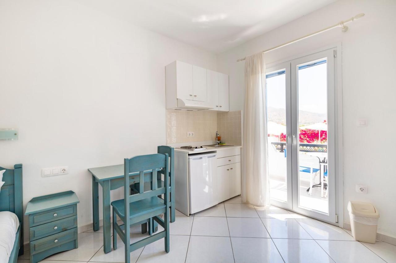 Ikaros Studios & Apartments Naxos City Экстерьер фото