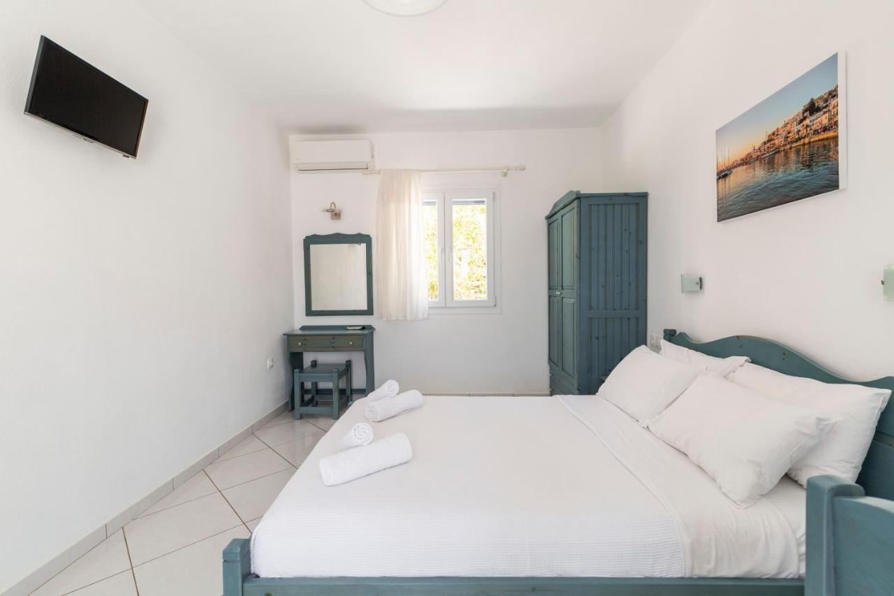 Ikaros Studios & Apartments Naxos City Экстерьер фото